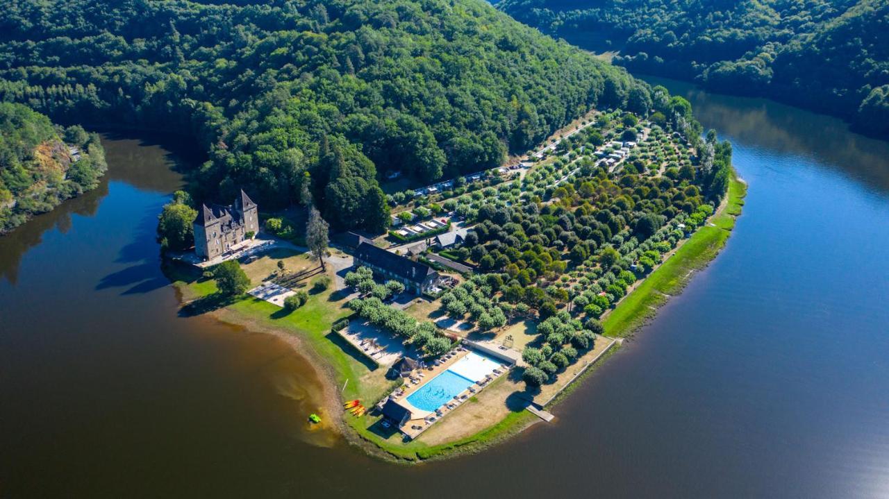 Camping Le Chateau Du Gibanel Saint-Martial-Entraygues Экстерьер фото