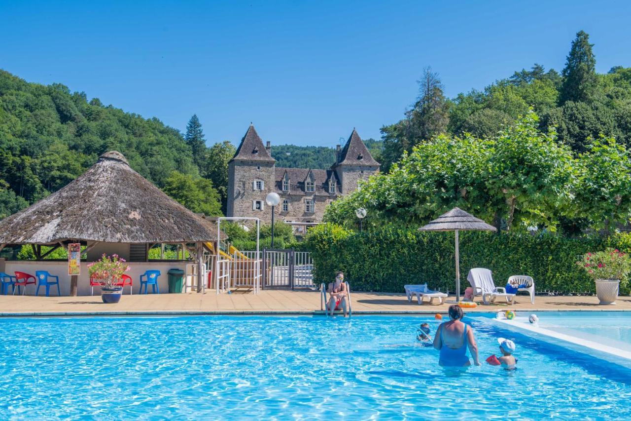 Camping Le Chateau Du Gibanel Saint-Martial-Entraygues Экстерьер фото