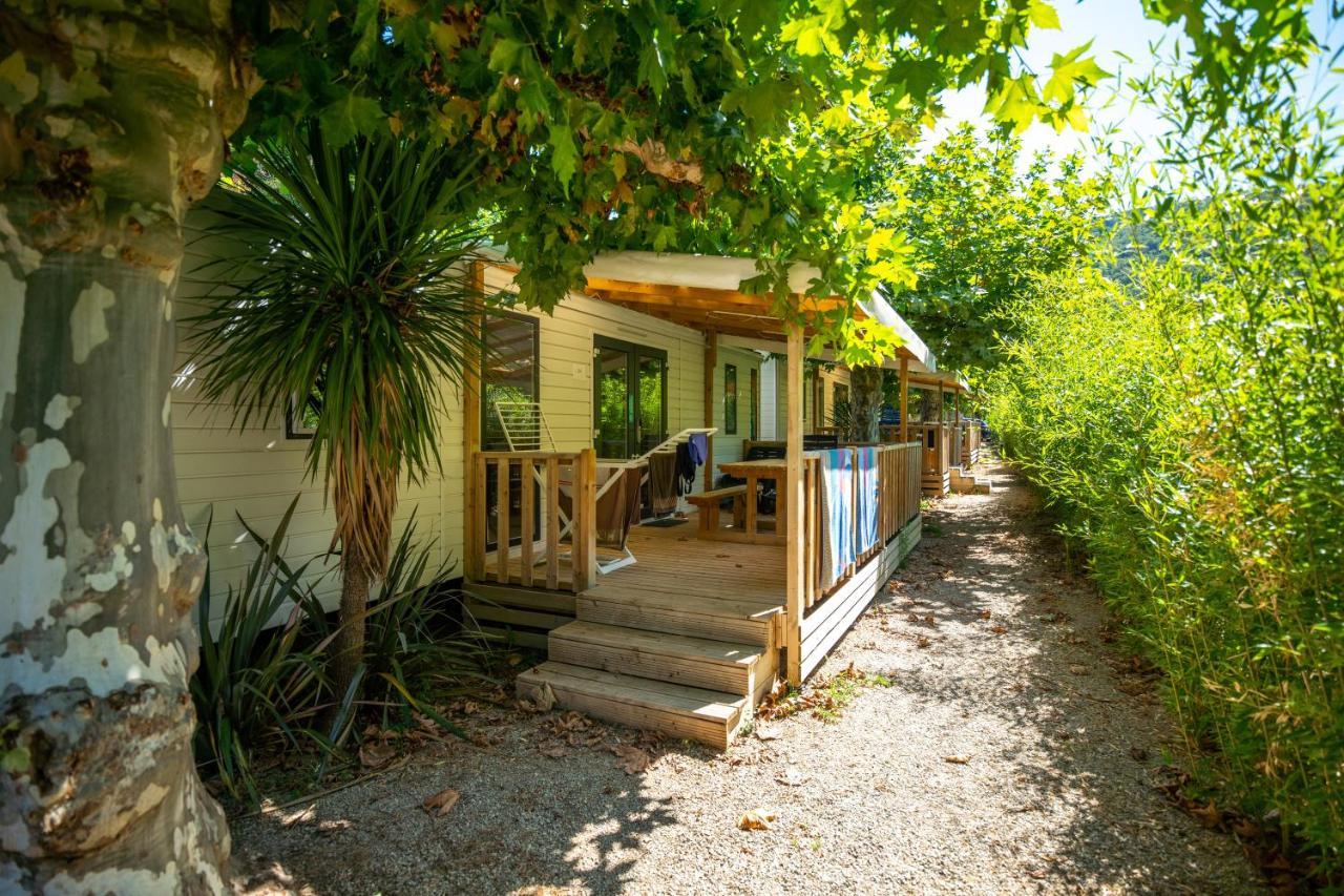 Camping Le Chateau Du Gibanel Saint-Martial-Entraygues Экстерьер фото