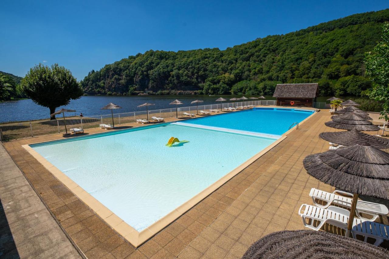 Camping Le Chateau Du Gibanel Saint-Martial-Entraygues Экстерьер фото