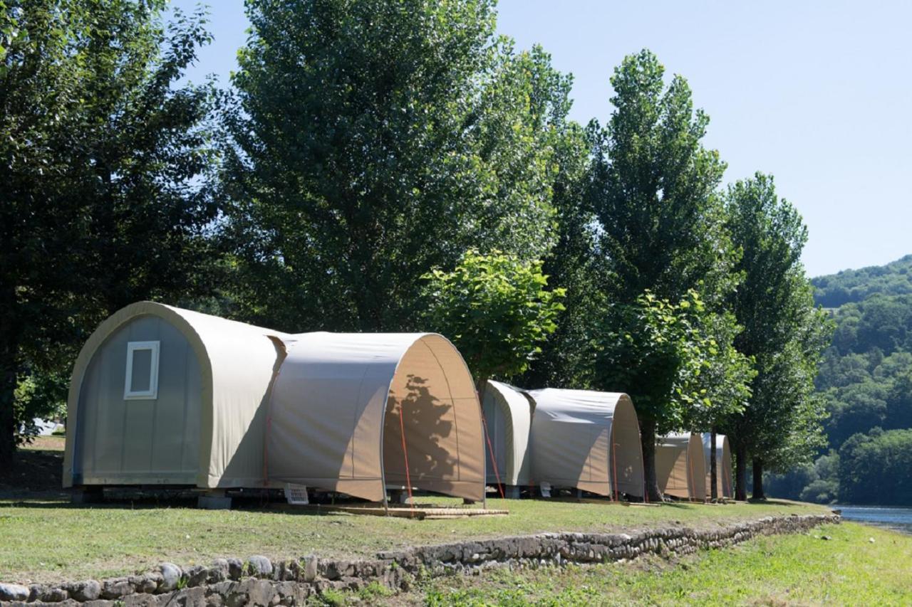 Camping Le Chateau Du Gibanel Saint-Martial-Entraygues Экстерьер фото