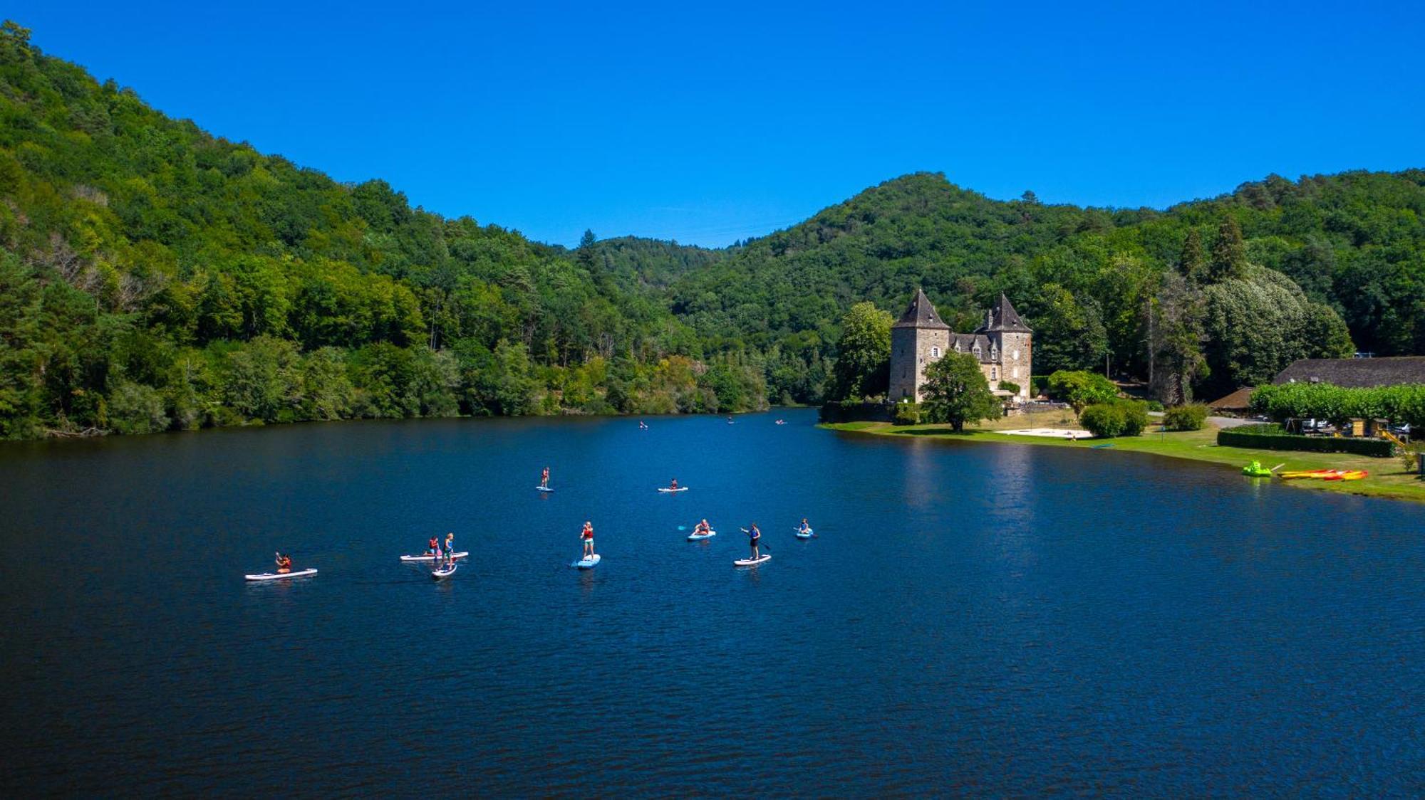 Camping Le Chateau Du Gibanel Saint-Martial-Entraygues Экстерьер фото